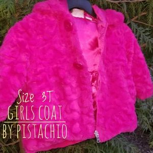 Size 3T💕Girl's Faux Fur Coat